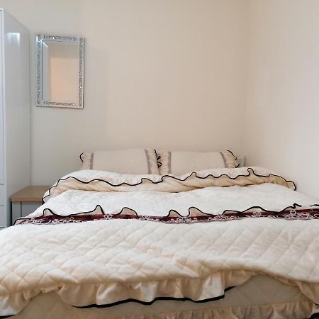 Self-Contained Studio Flat Bathrooms Kitchens Upgrade Locations To City Centre 15 Minutes Walking Distance Nottingham Universities Queen Hospitals City Hospitals 외부 사진