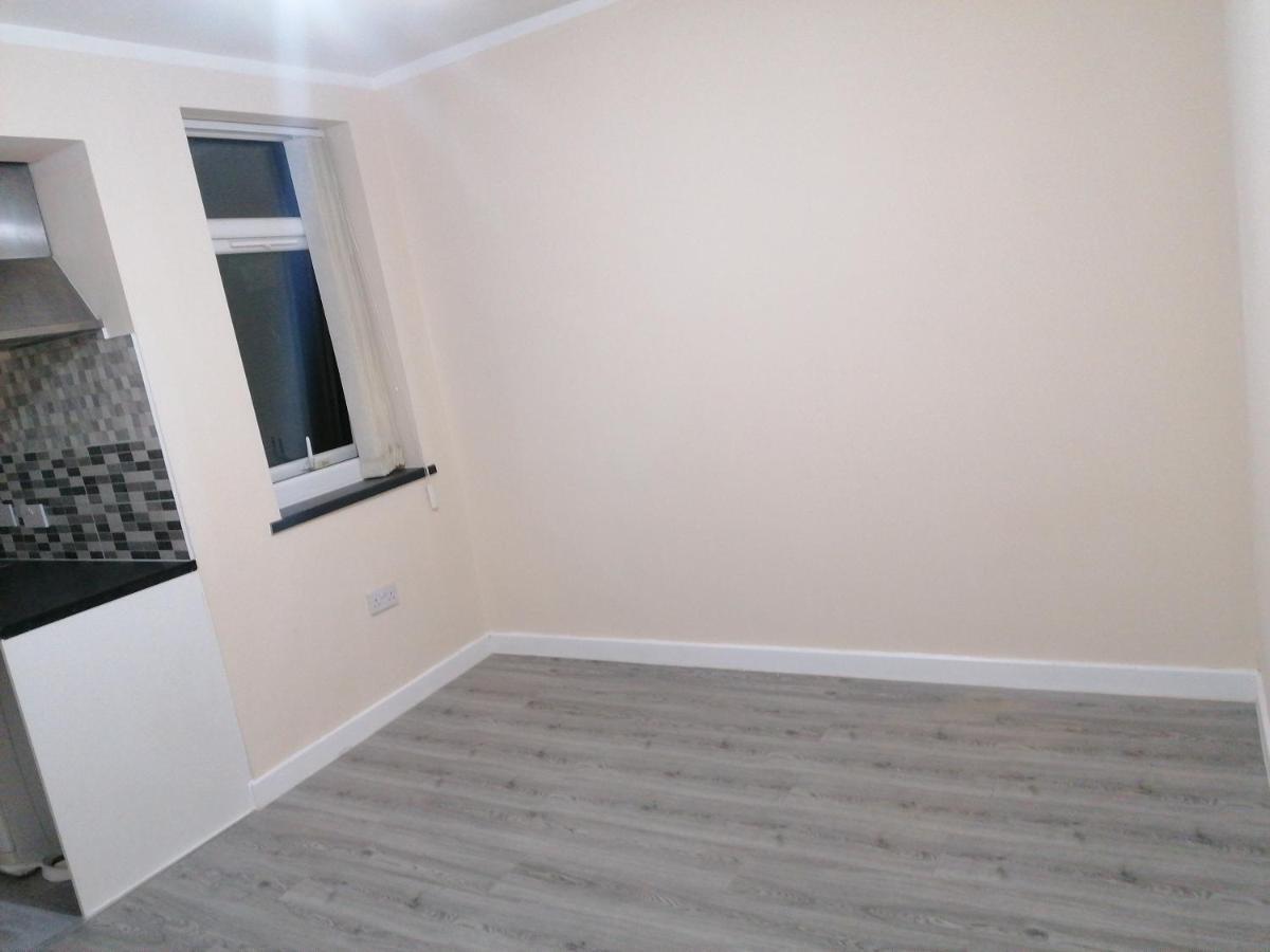 Self-Contained Studio Flat Bathrooms Kitchens Upgrade Locations To City Centre 15 Minutes Walking Distance Nottingham Universities Queen Hospitals City Hospitals 외부 사진