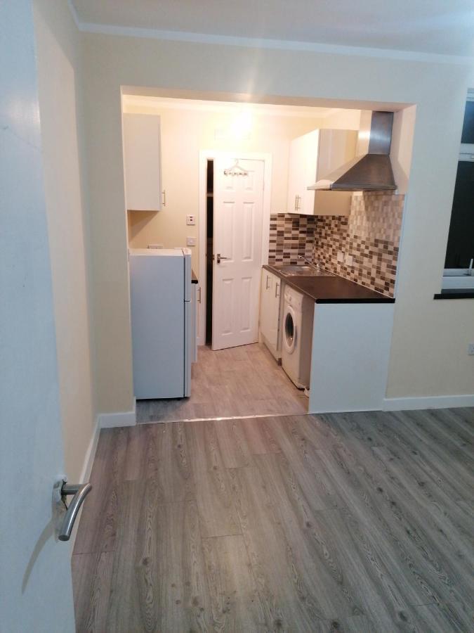 Self-Contained Studio Flat Bathrooms Kitchens Upgrade Locations To City Centre 15 Minutes Walking Distance Nottingham Universities Queen Hospitals City Hospitals 외부 사진