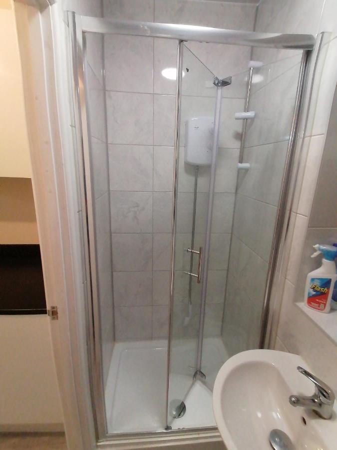 Self-Contained Studio Flat Bathrooms Kitchens Upgrade Locations To City Centre 15 Minutes Walking Distance Nottingham Universities Queen Hospitals City Hospitals 외부 사진