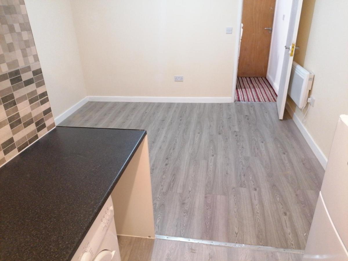 Self-Contained Studio Flat Bathrooms Kitchens Upgrade Locations To City Centre 15 Minutes Walking Distance Nottingham Universities Queen Hospitals City Hospitals 외부 사진