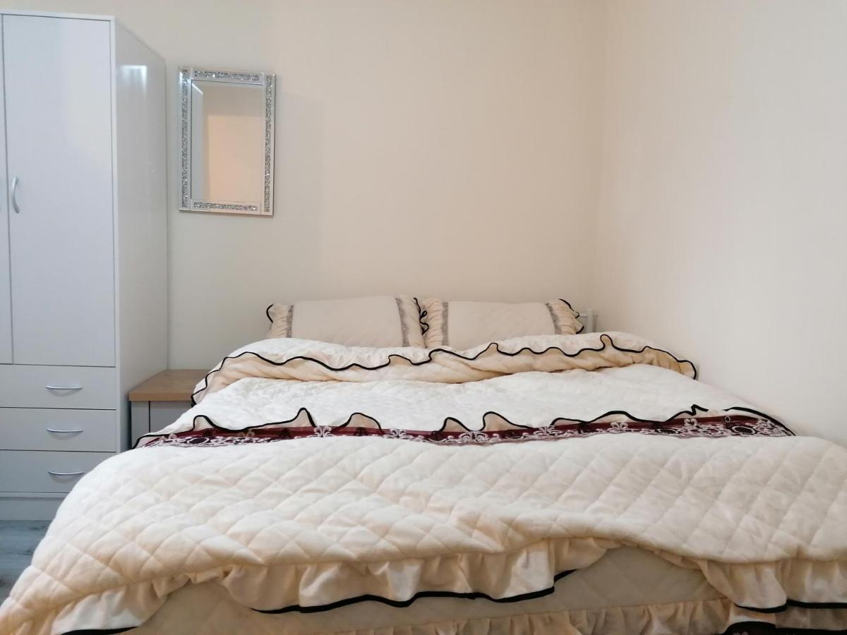 Self-Contained Studio Flat Bathrooms Kitchens Upgrade Locations To City Centre 15 Minutes Walking Distance Nottingham Universities Queen Hospitals City Hospitals 외부 사진
