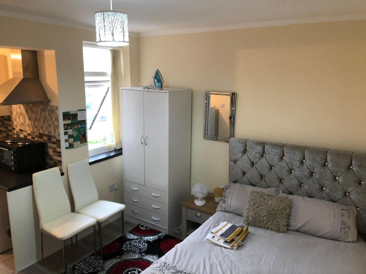 Self-Contained Studio Flat Bathrooms Kitchens Upgrade Locations To City Centre 15 Minutes Walking Distance Nottingham Universities Queen Hospitals City Hospitals 외부 사진